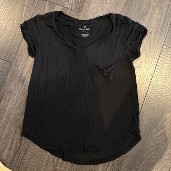 American Eagle Outfitters Black V-Neck Short Sleeve Tee - Picture 1 of 2